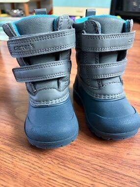 Carter's Toddler Gray and Blue Snow Boots size 4